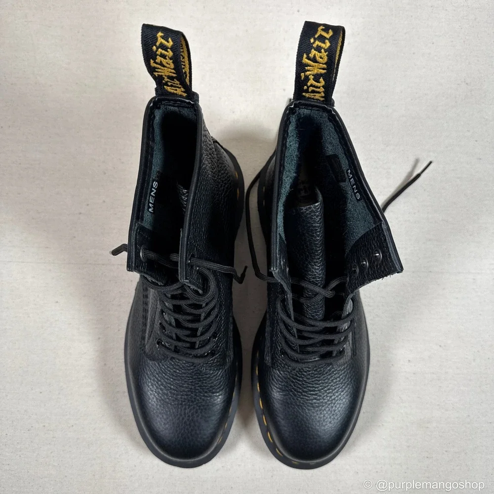 NWOT DR. MARTENS 1460 Pascal Virginia Leather Lace‎ Up Boots | Black | US M9/W10
